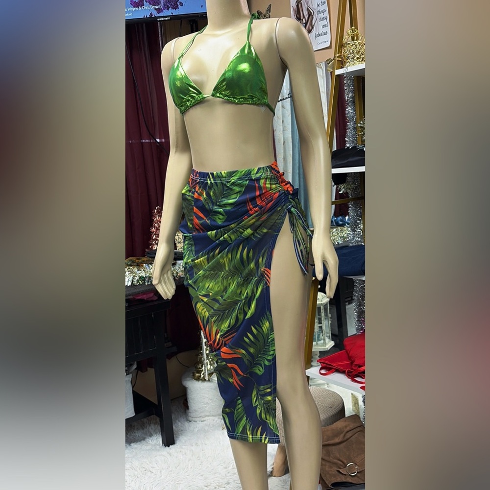 Tropical Leaf Print Swim Skirt and Swimsuit set